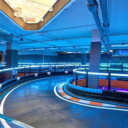 Cosy One-bedroom In Mercury Tower By Zaha Hadid Apartment *