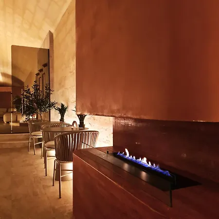 Cosy One-bedroom In Mercury Tower By Zaha Hadid *