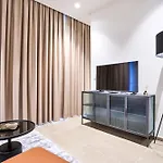 Cosy One-bedroom In Mercury Tower By Zaha Hadid سانت جوليان