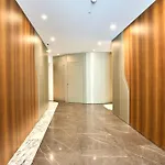 شقة Cosy One-bedroom In Mercury Tower By Zaha Hadid سانت جوليان