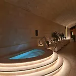 شقة Cosy One-bedroom In Mercury Tower By Zaha Hadid سانت جوليان