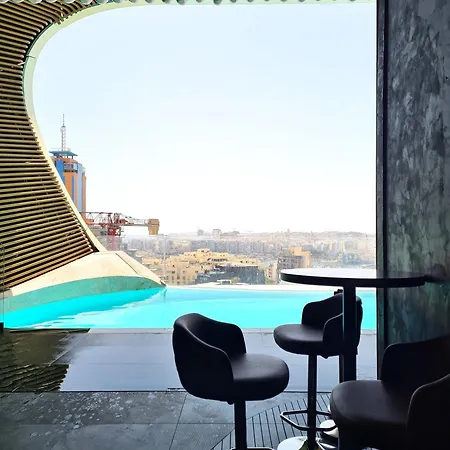 Cosy One-bedroom In Mercury Tower By Zaha Hadid Apartament St. Julian's